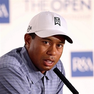 Celebrities such as Tiger Woods have suffered eye laser surgery problems